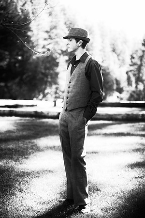 Alaric-8940a BW