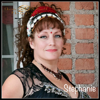 102A6664 10x10 Stephanie fr logo